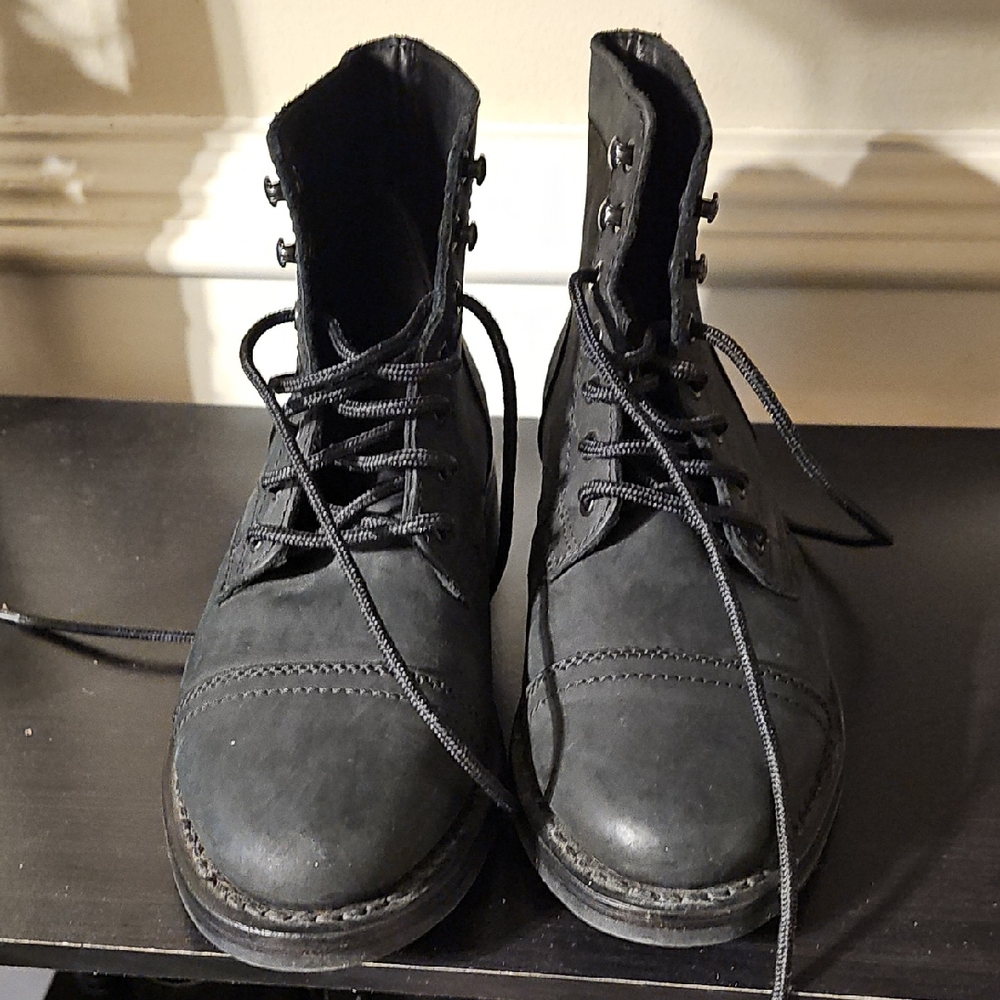 Womens 7.5 Matte Black Captain Boot